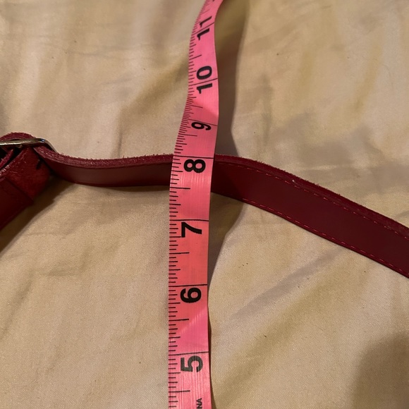 Women’s Ugg Dark Pink Shoulder Bag Sheepskin fur Like New - Picture 4 of 4